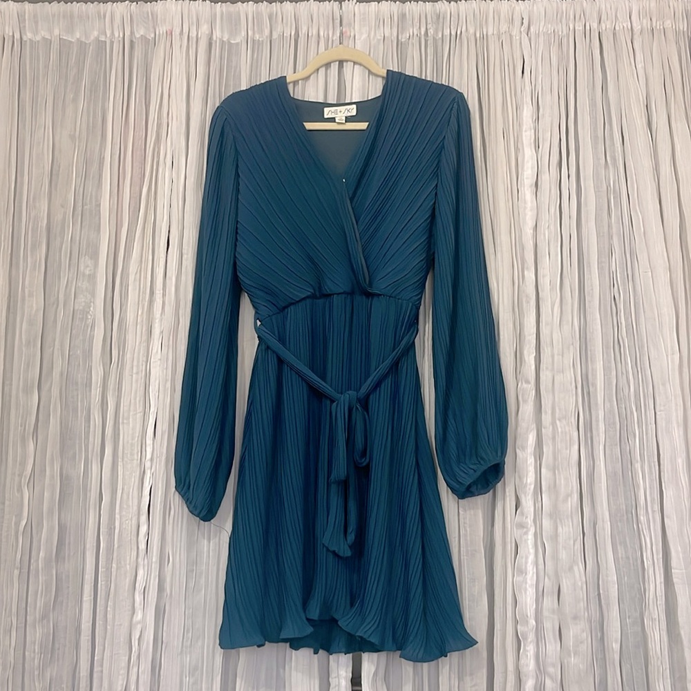 Navy blue long sleeve cocktail dress